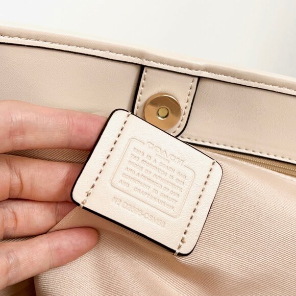 Coach Horse And Carriage Print Tote Shoulder Bag - Picture 9 of 9